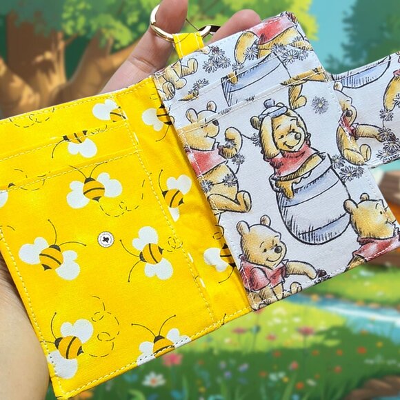 Handmade Winnie The Pooh Fabric Card Wallet with Keyring - Picture 2 of 5